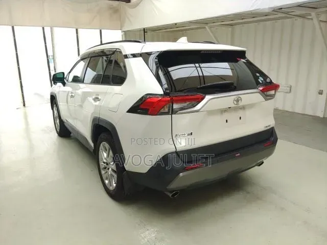 Toyota RAV4 Limited AWD 2020 White