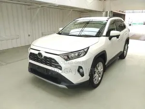 Toyota RAV4 Limited AWD 2020 White