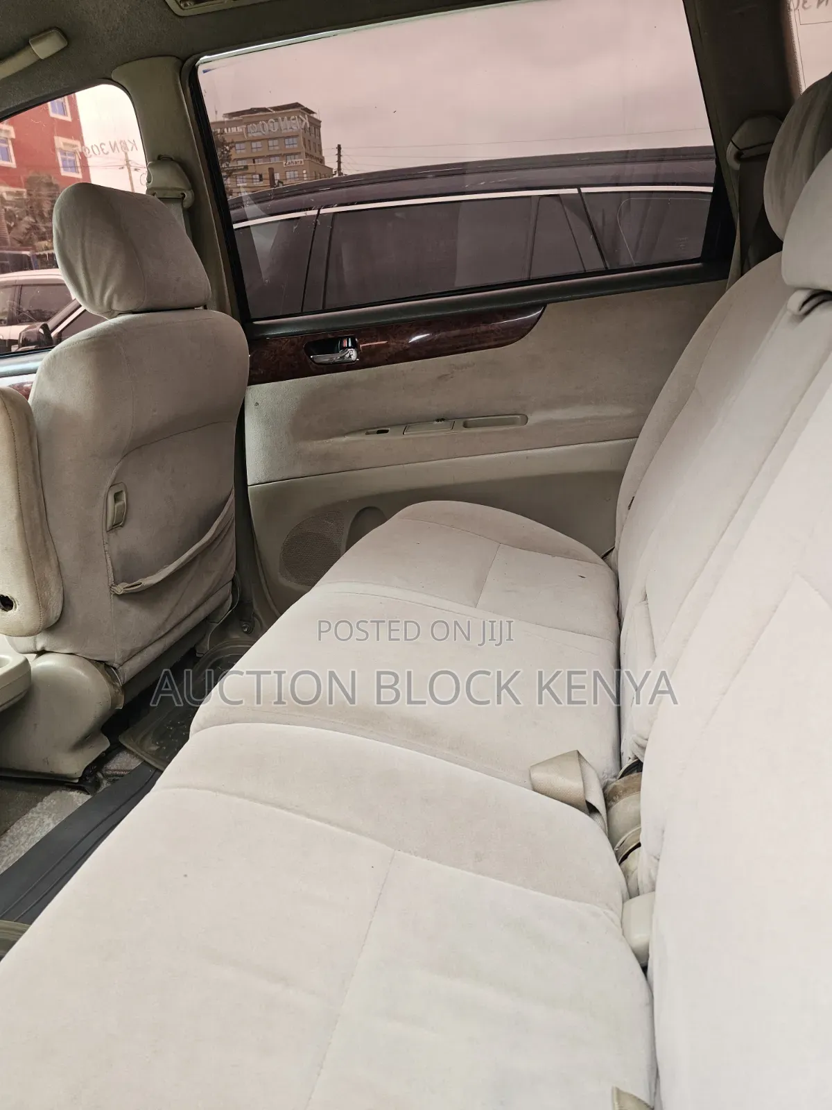 Toyota Ipsum 2004 Blue
