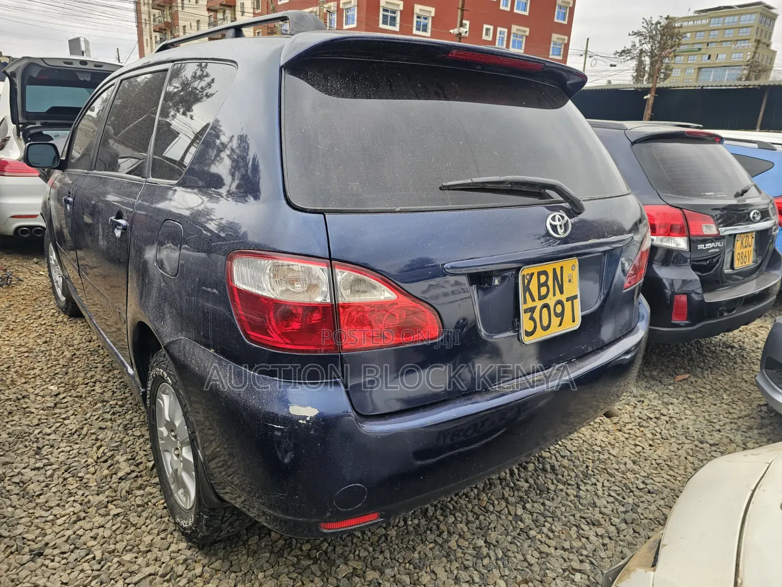 Toyota Ipsum 2004 Blue