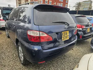 Toyota Ipsum 2004 Blue