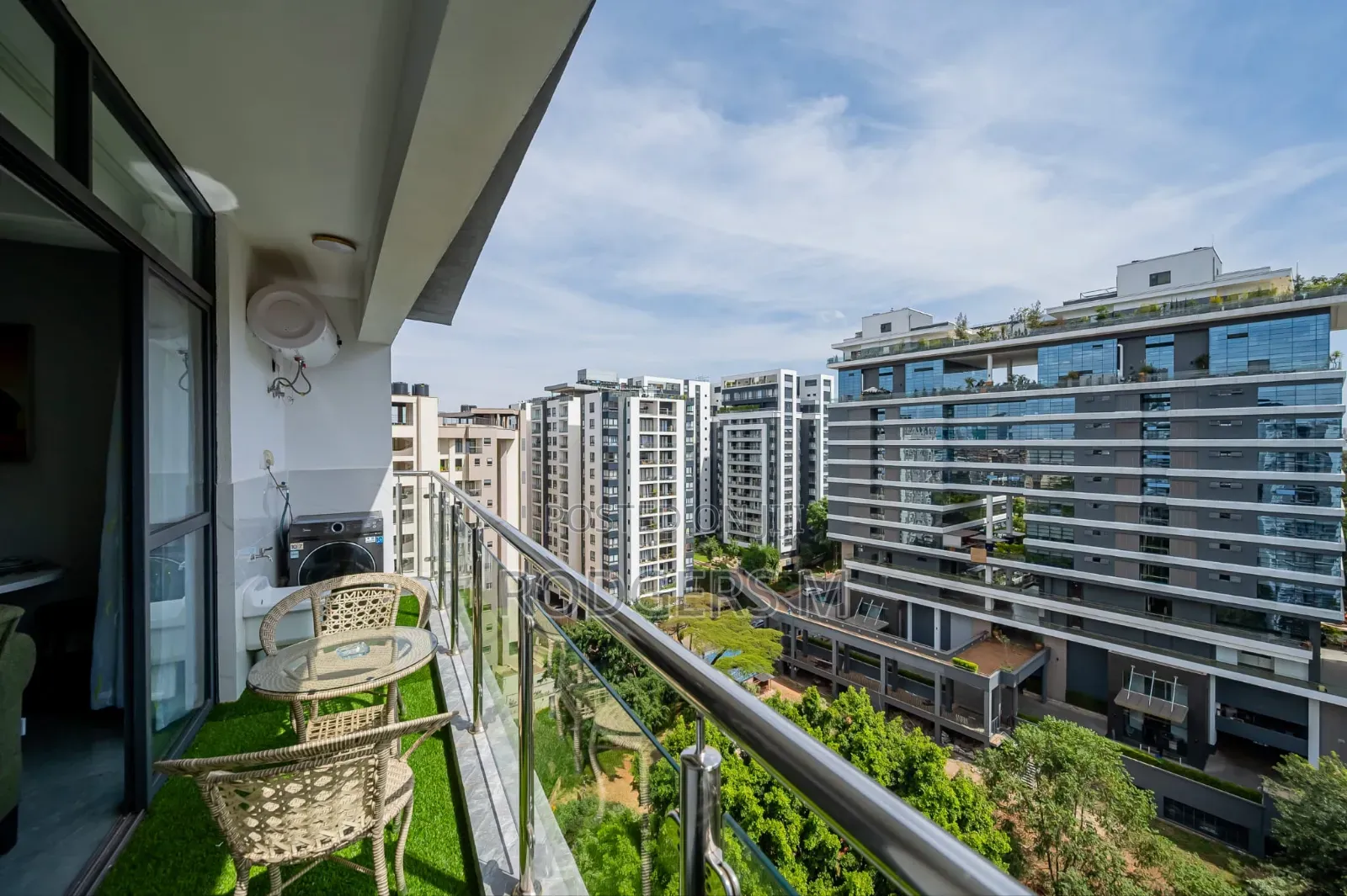 Furnished 2bdrm Apartment in Riverside Drive for rent