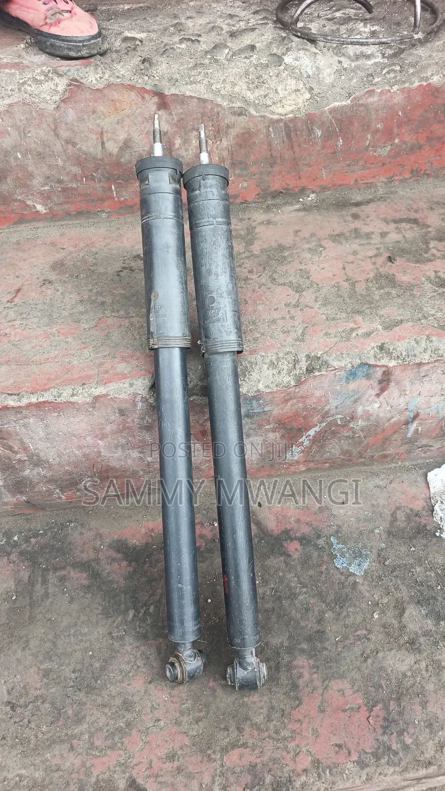 Mercedes Benz W124 Front Shocks