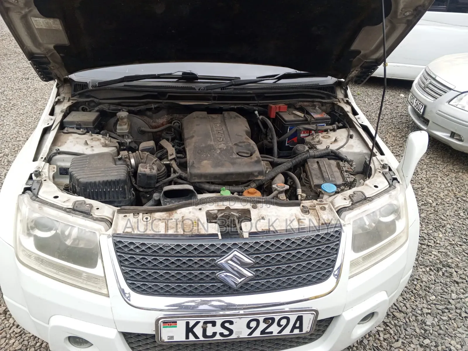 Suzuki Escudo 2012 White