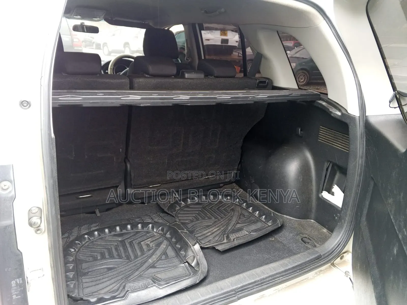 Suzuki Escudo 2012 White