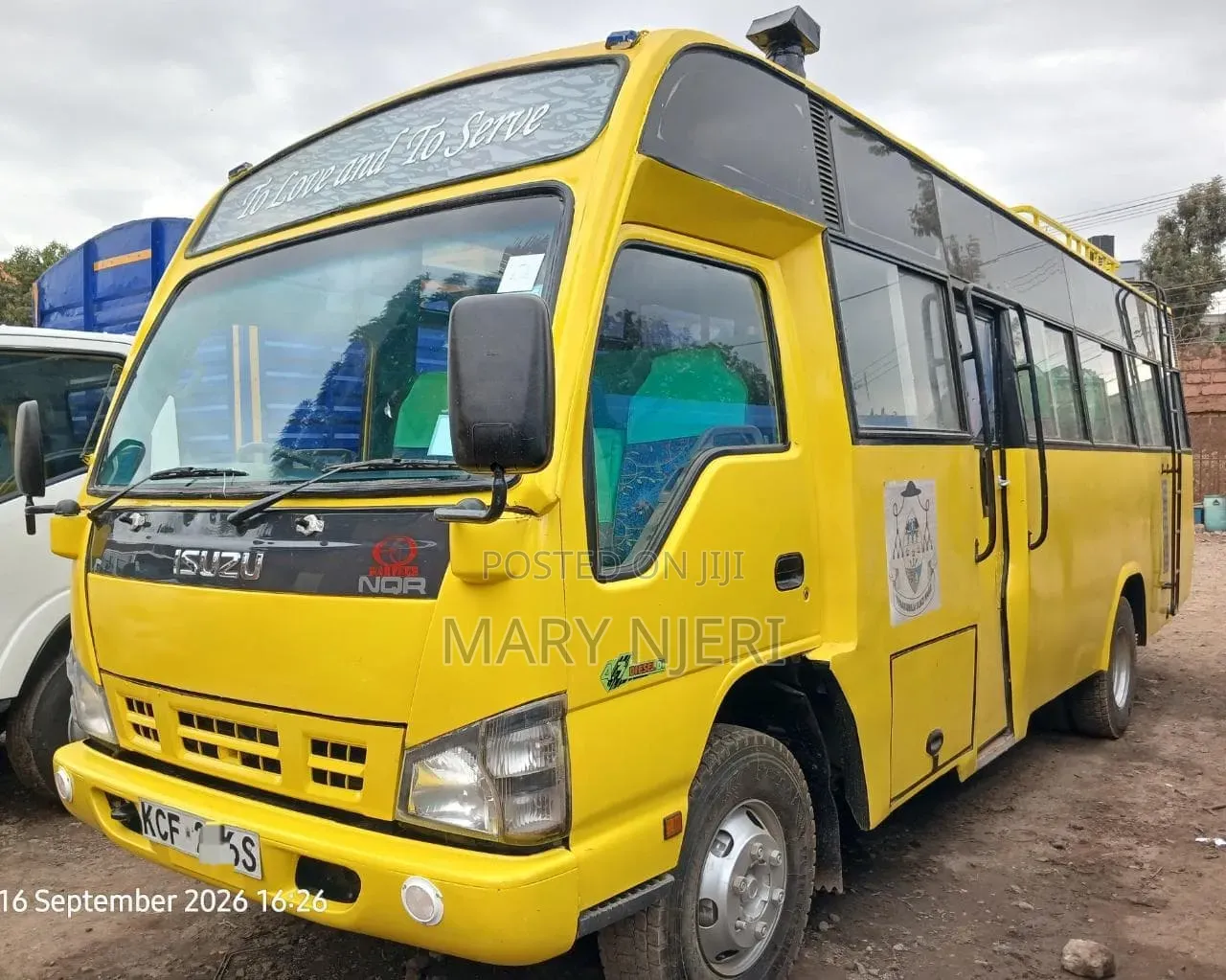 Isuzu NQR 2015 Yellow