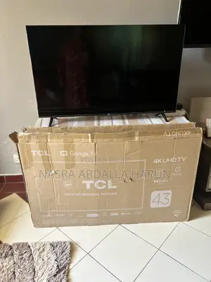 TCl Smart Television