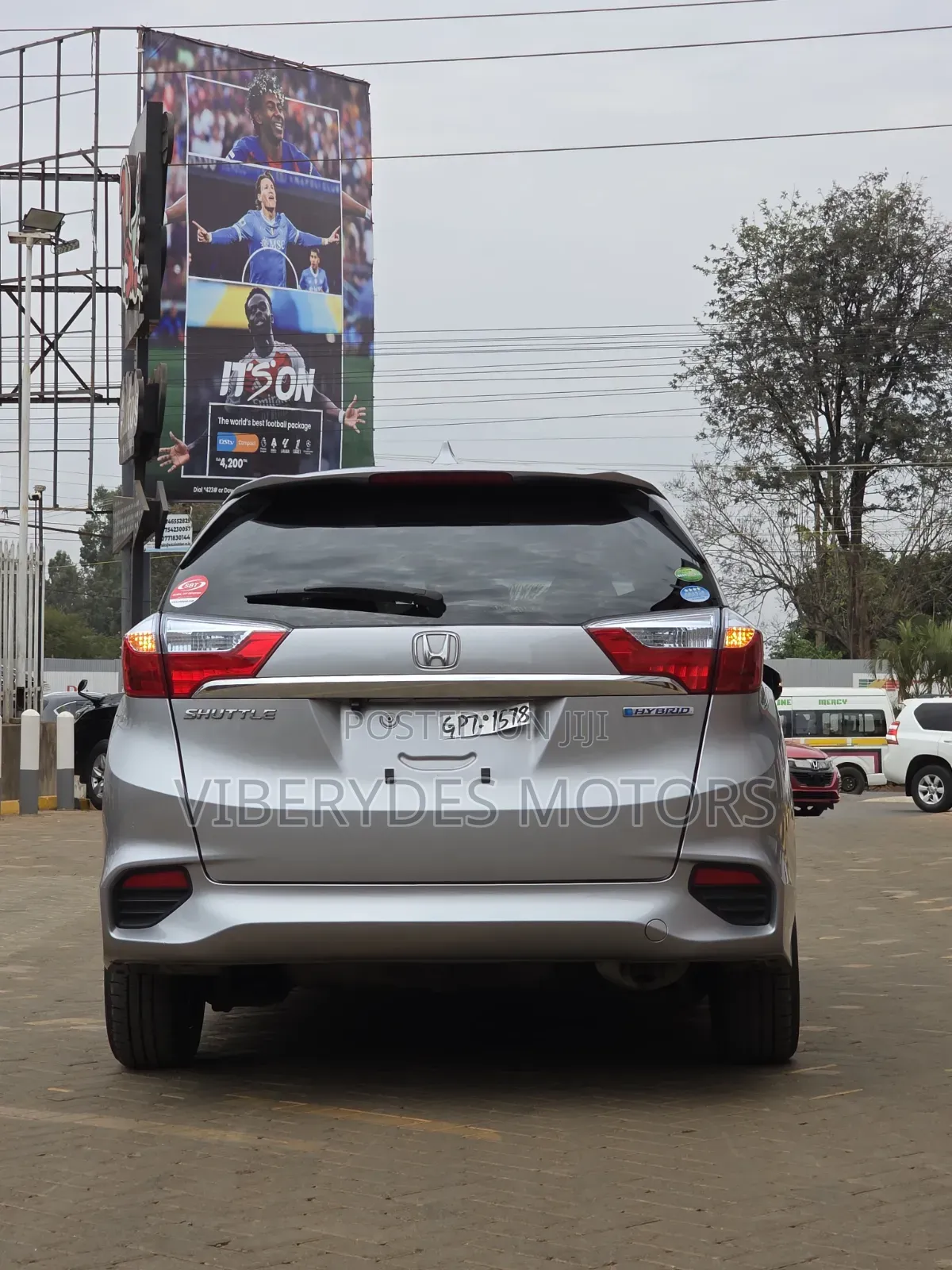 Honda Fit Shuttle 2019 Silver