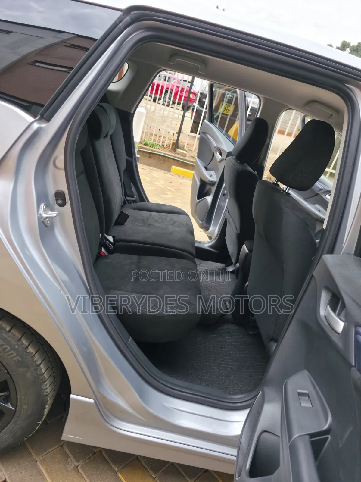 Honda Fit Shuttle 2019 Silver