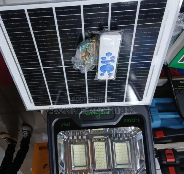 300W Solar With LED Floodlight - main view