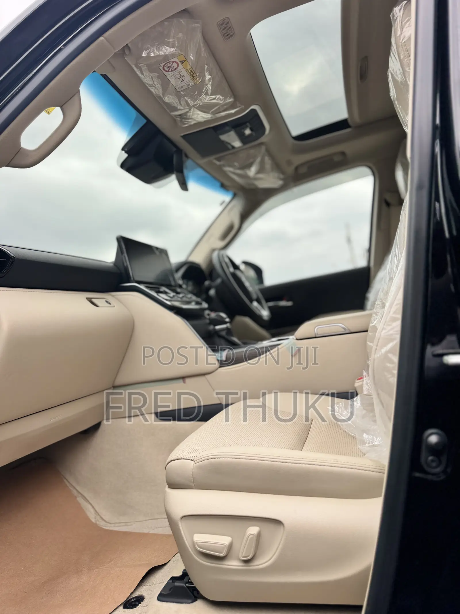Toyota Land Cruiser LC300 2023 Black