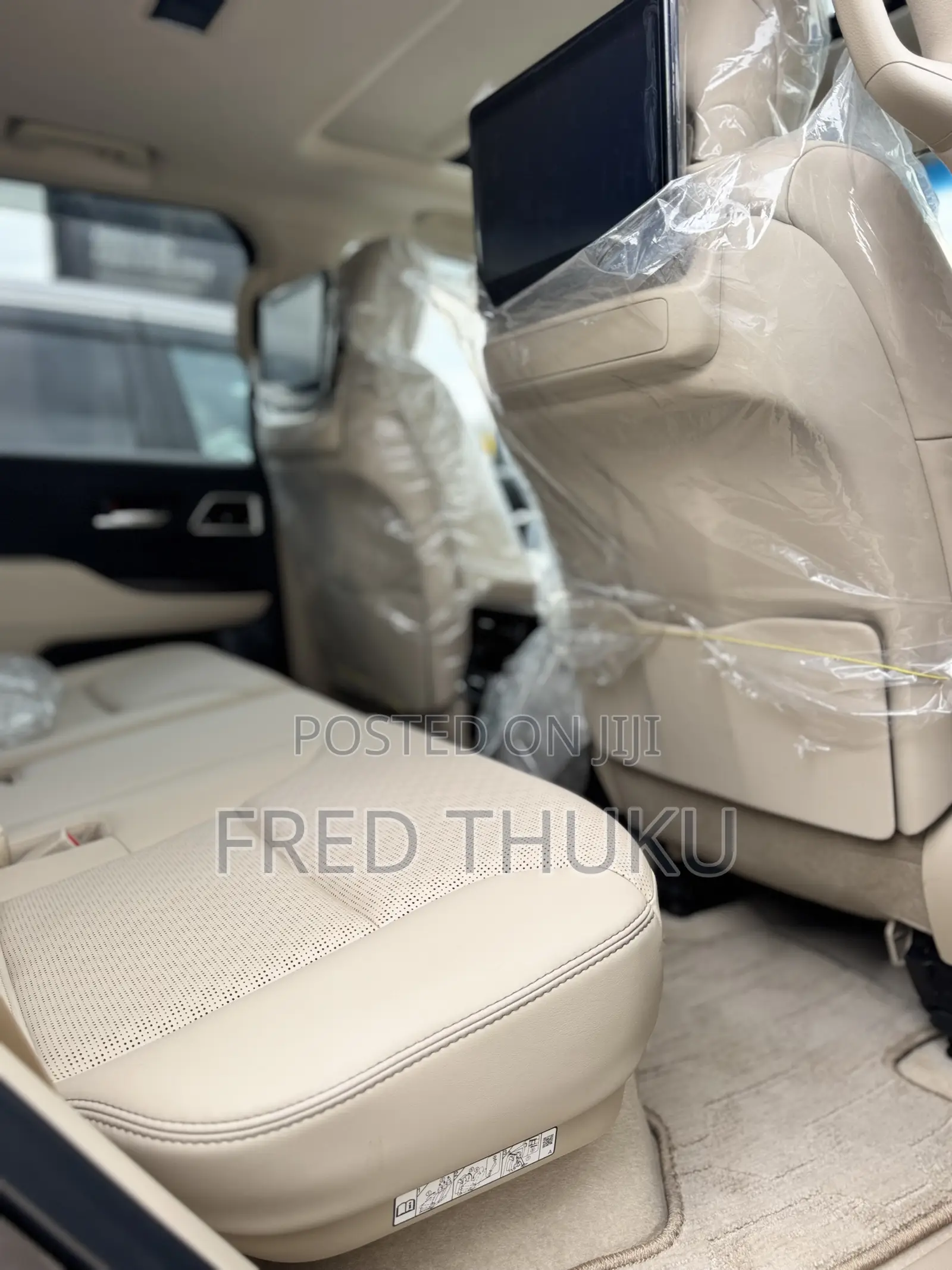 Toyota Land Cruiser LC300 2023 Black
