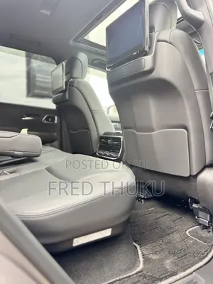 Toyota Land Cruiser LC300 2023 Gray