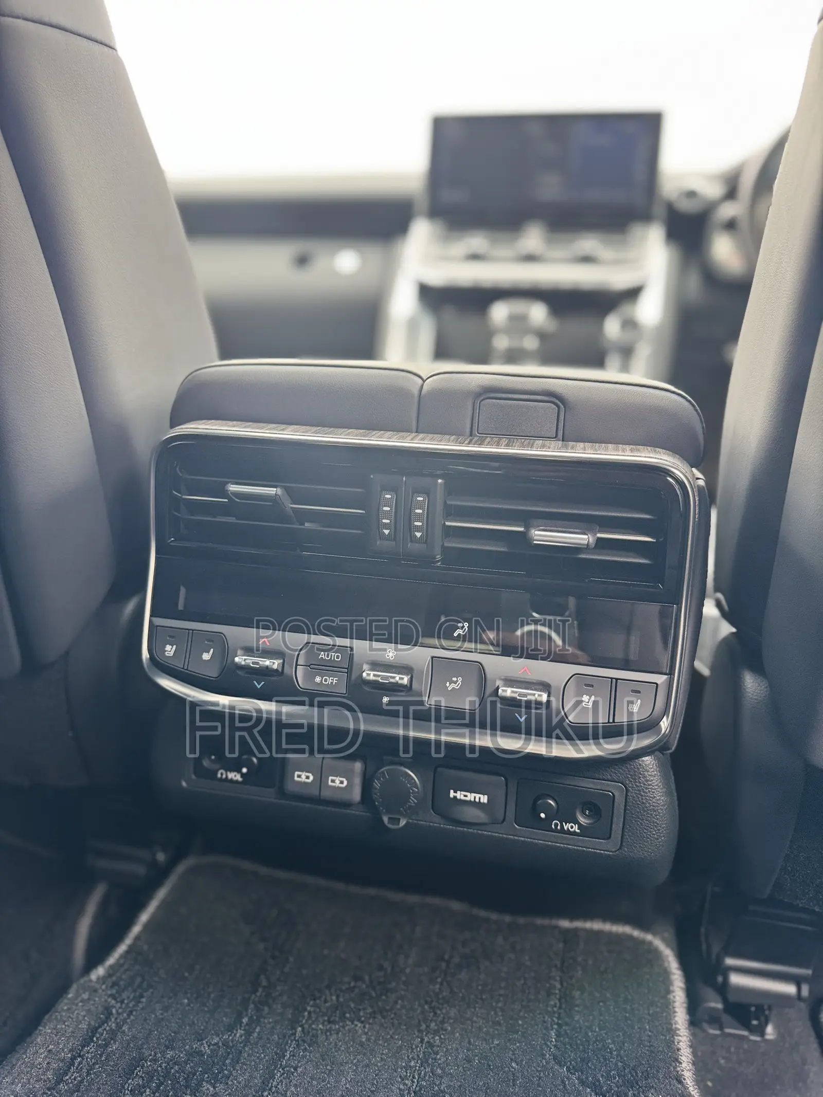 Toyota Land Cruiser LC300 2023 Gray