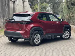 Toyota Yaris Cross 2021 Maroon