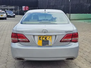 Toyota Crown 2009 Silver