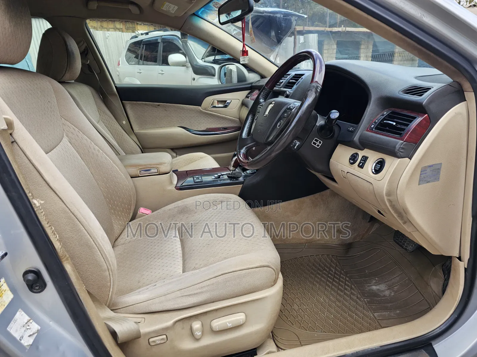 Toyota Crown 2009 Silver