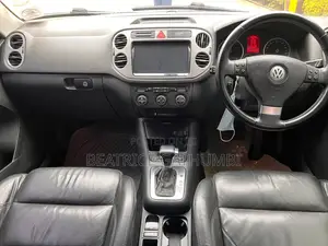 Volkswagen Tiguan 2009 White