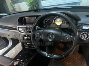 Mercedes-Benz E250 2011 Black