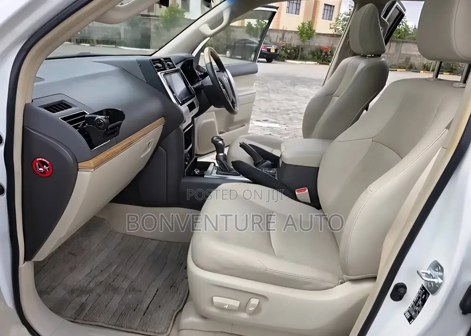 Toyota Land Cruiser Prado 2.7 2019 Pearl