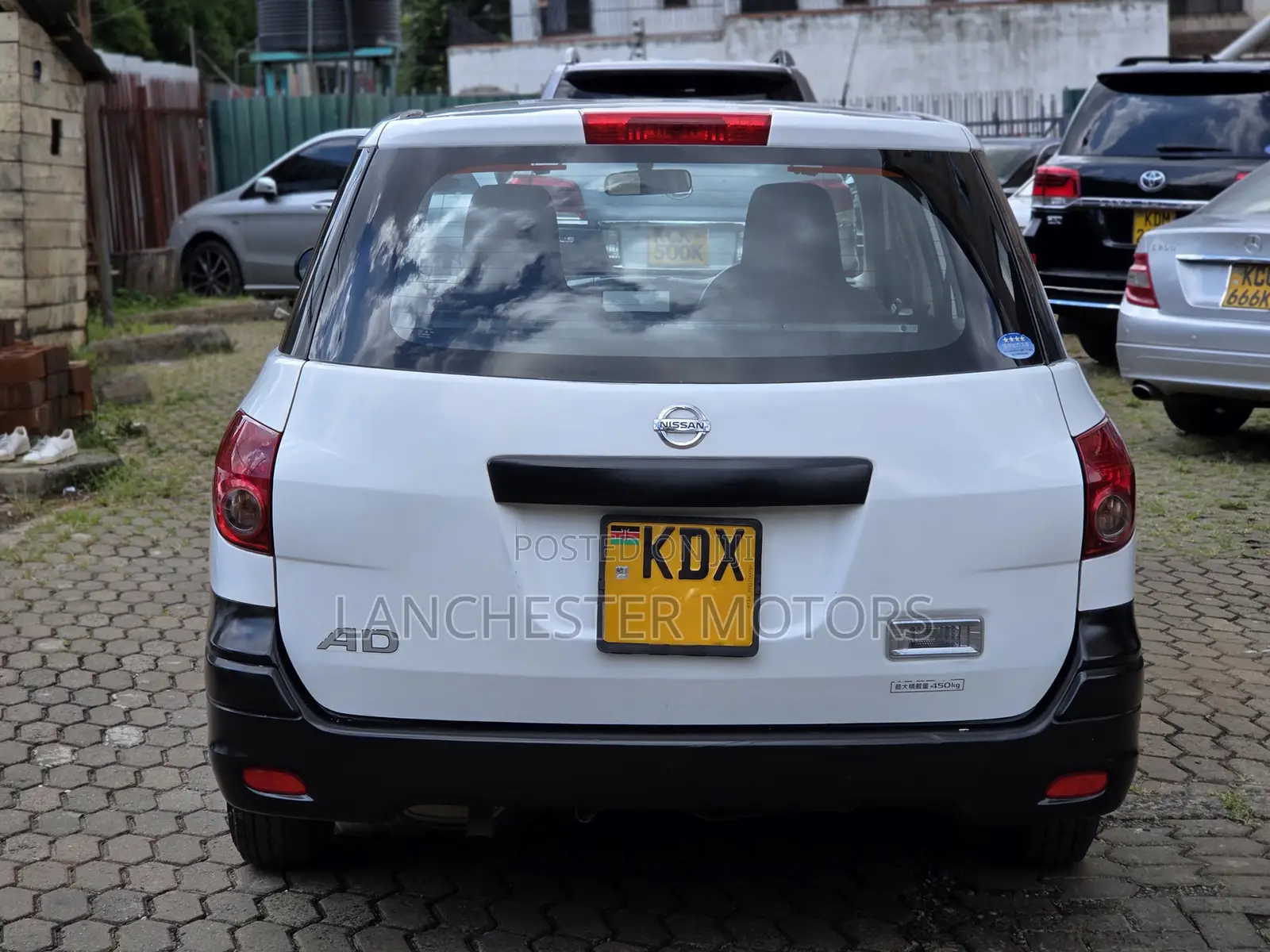 Nissan Advan 2016 White