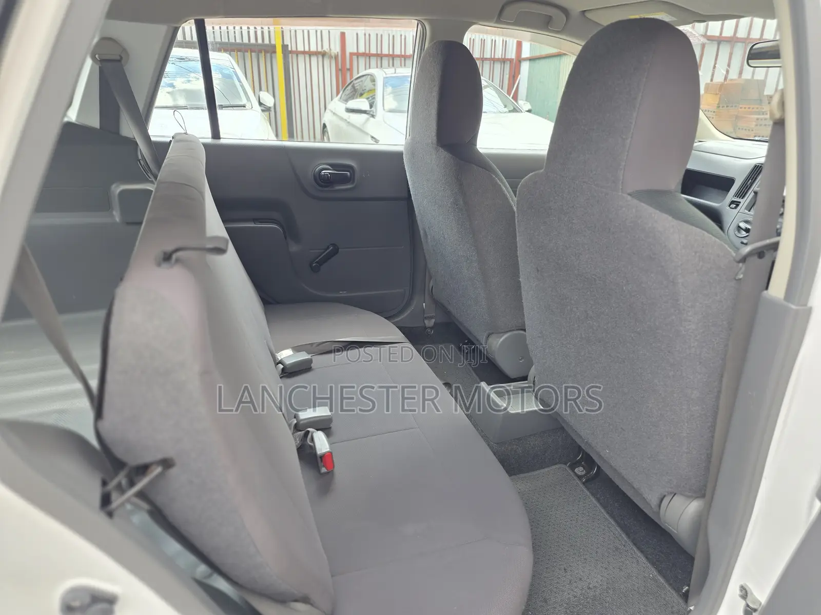 Nissan Advan 2016 White