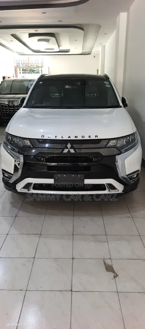 Mitsubishi Outlander 2.4 PHEV AWD 2019 White