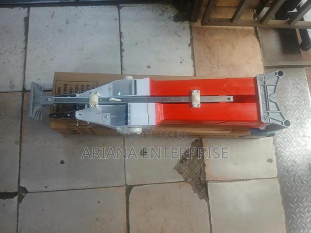 Manual Seeder and Fertilizer Applicator - main view