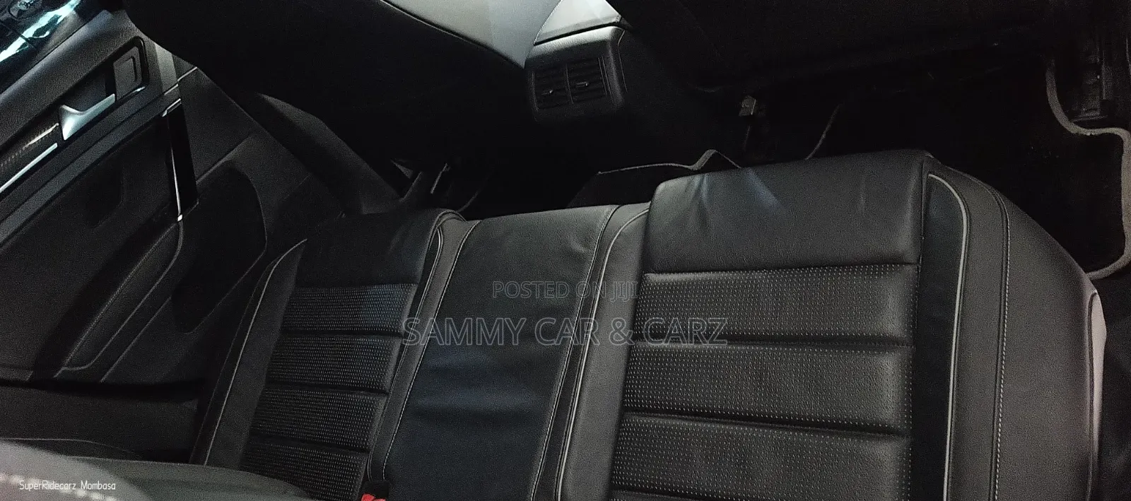 Volkswagen Golf R 4-Door w/DCC & Navigation 2019 Black