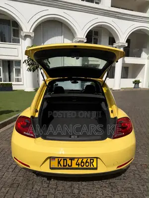 Volkswagen Beetle 2015 Yellow