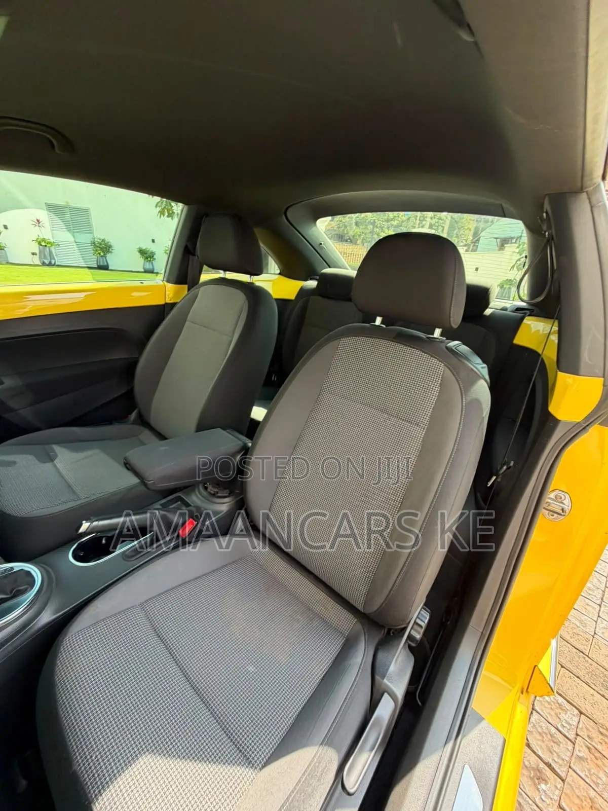 Volkswagen Beetle 2015 Yellow