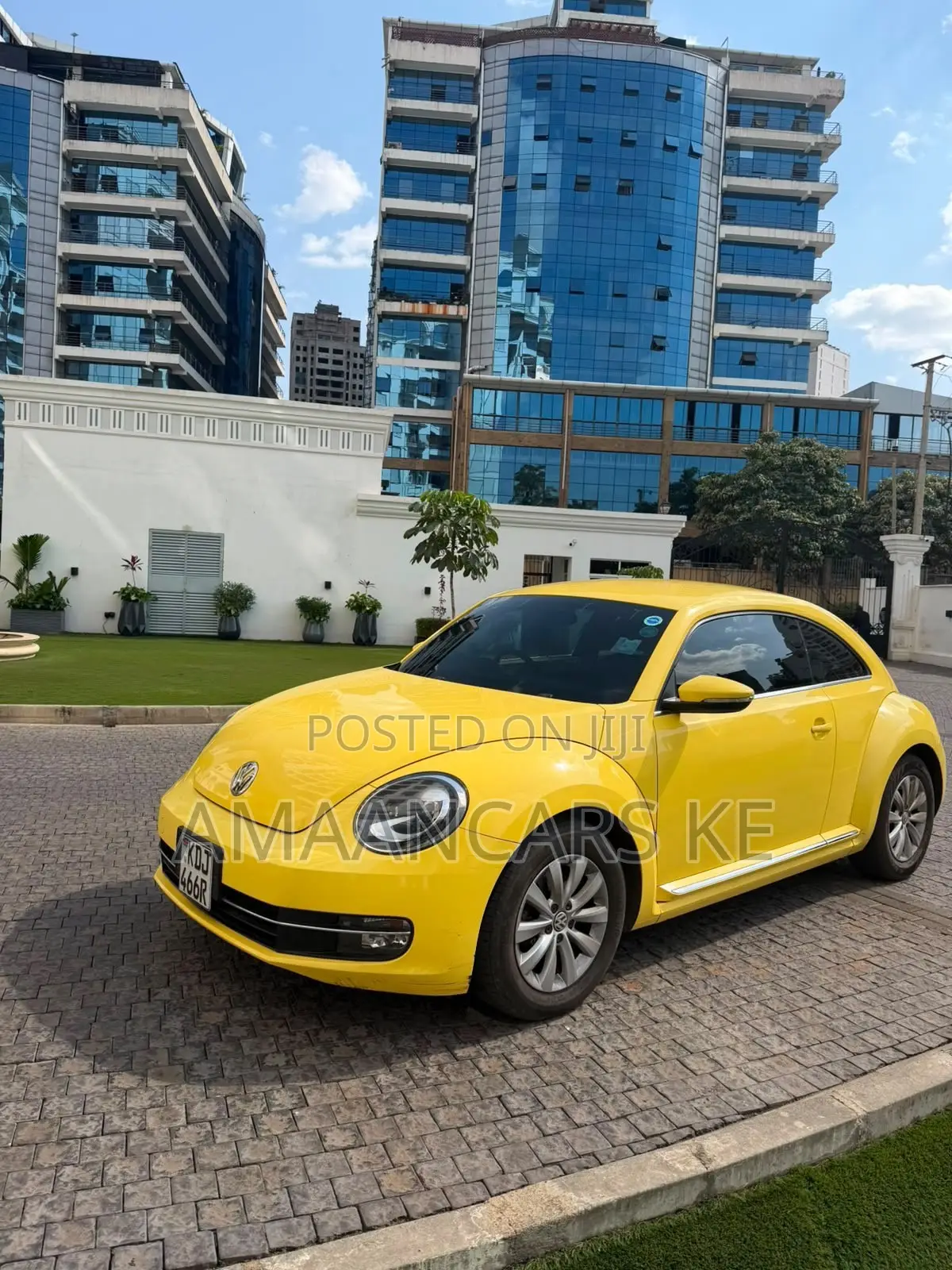 Volkswagen Beetle 2015 Yellow