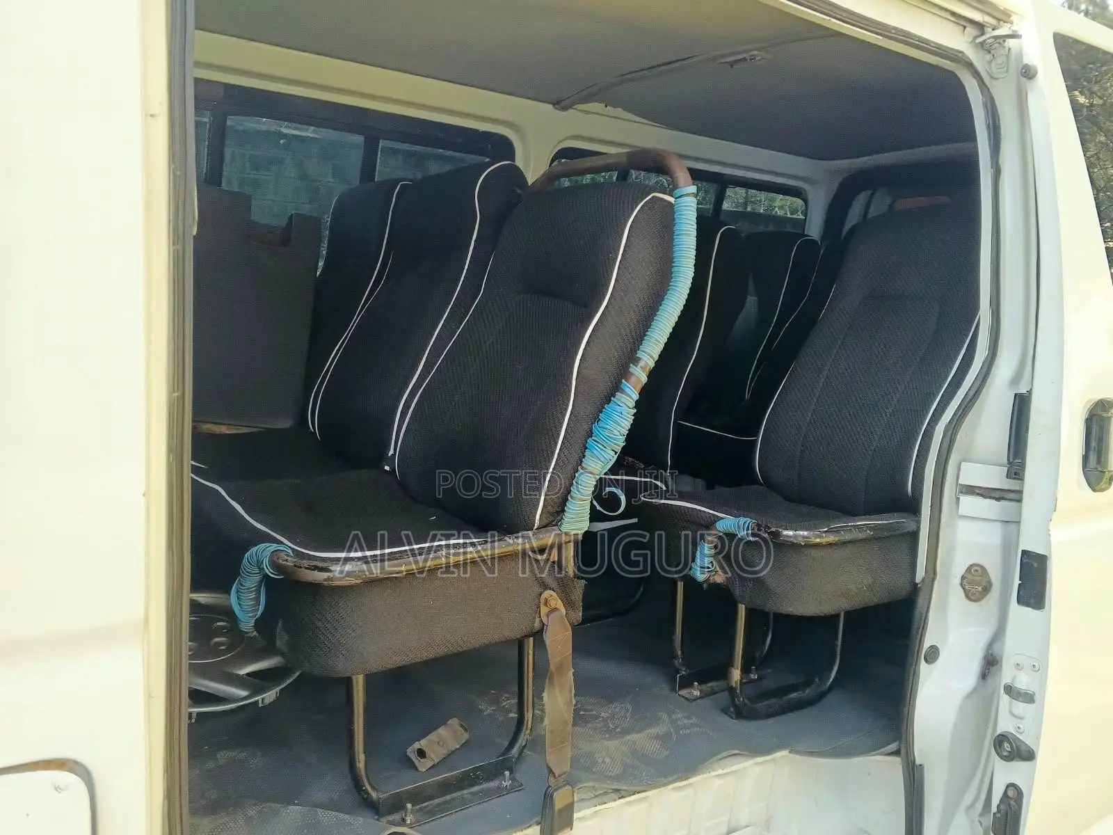 Toyota HiAce 2014 White