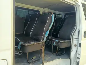 Toyota HiAce 2014 White