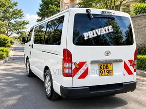 Toyota HiAce 2014 White