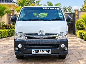 Toyota HiAce 2014 White