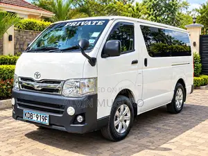 Toyota HiAce 2014 White
