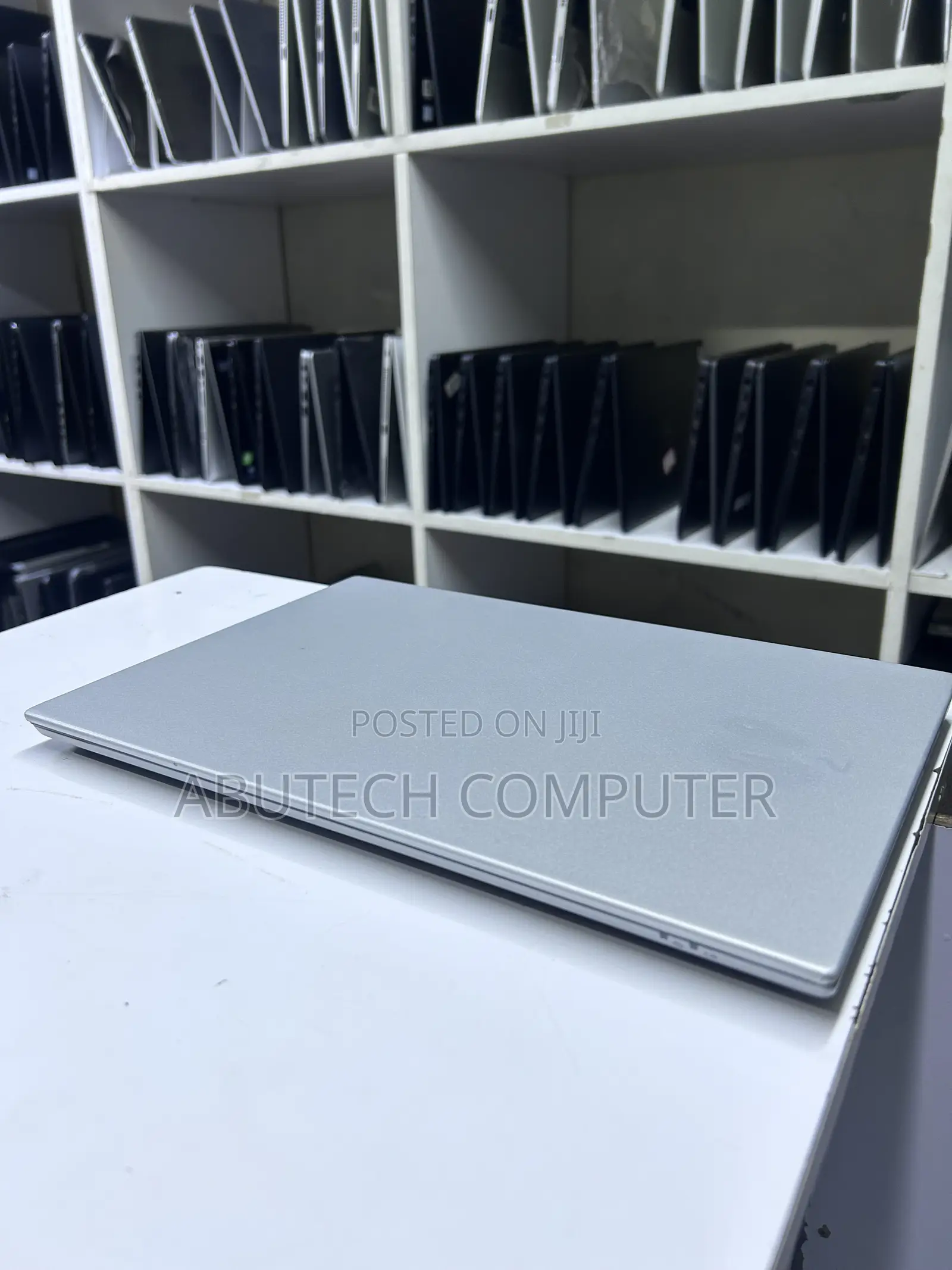 Laptop NEC 8GB Intel Core i5 SSD 128GB
