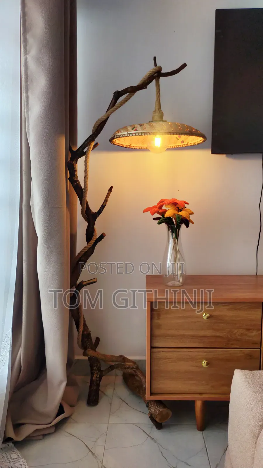 Uteo Floor Lamp