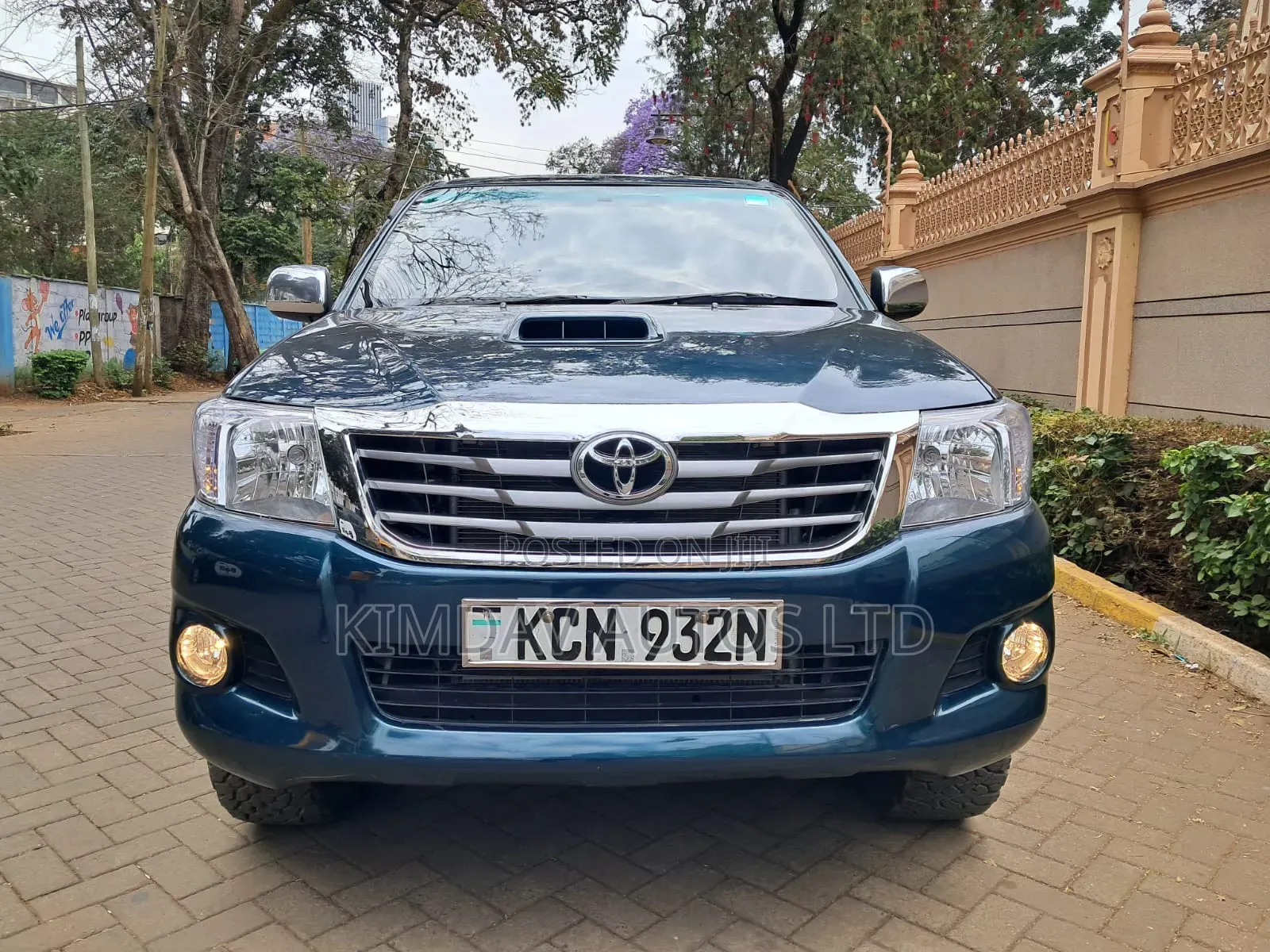 Toyota Hilux 2011 Green