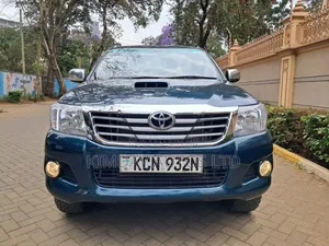 Toyota Hilux 2011 Green