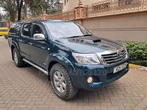 Toyota Hilux 2011 Green