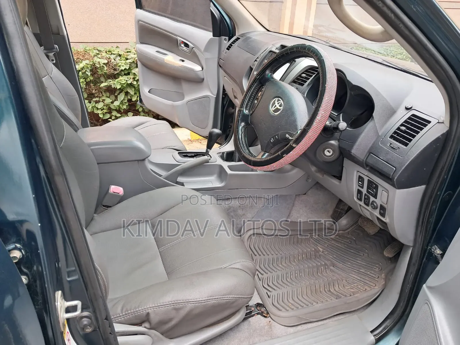 Toyota Hilux 2011 Green
