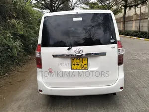Toyota Noah 2009 White