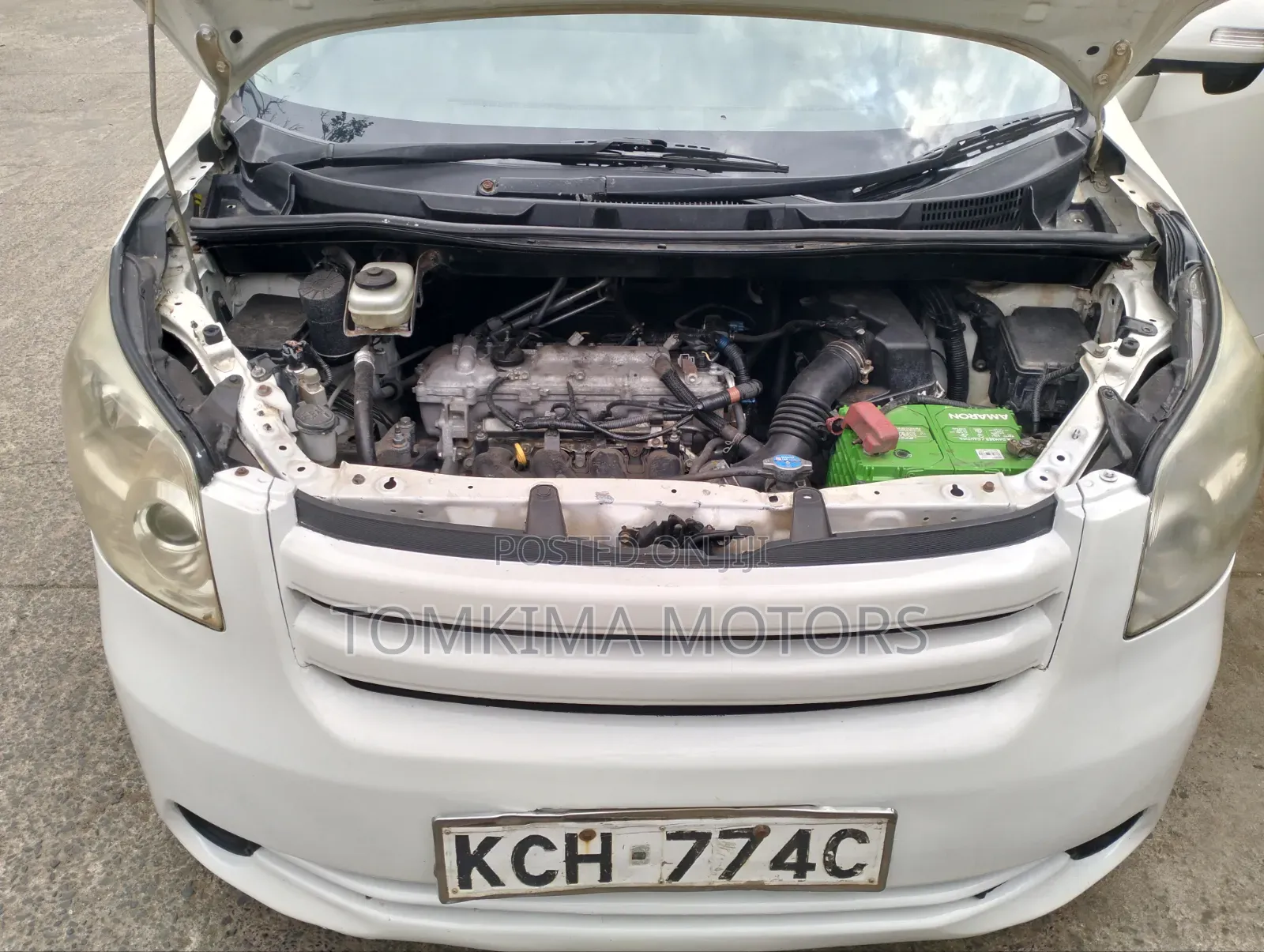 Toyota Noah 2009 White