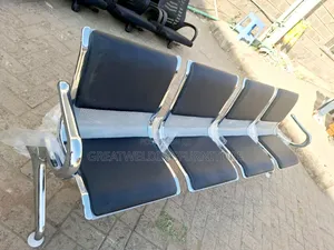4 Seater Padded Waiting Bench Chair