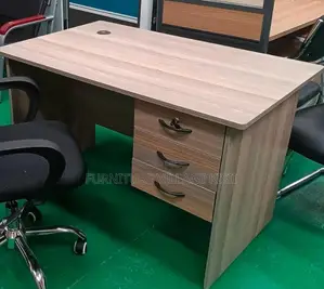 Office Furniture; 3-Drawer Computer Desk 1.0M