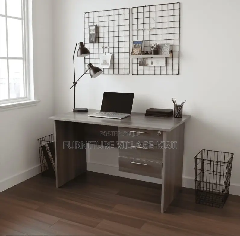 Office Furniture; 3-Drawer Computer Desk 1.0M