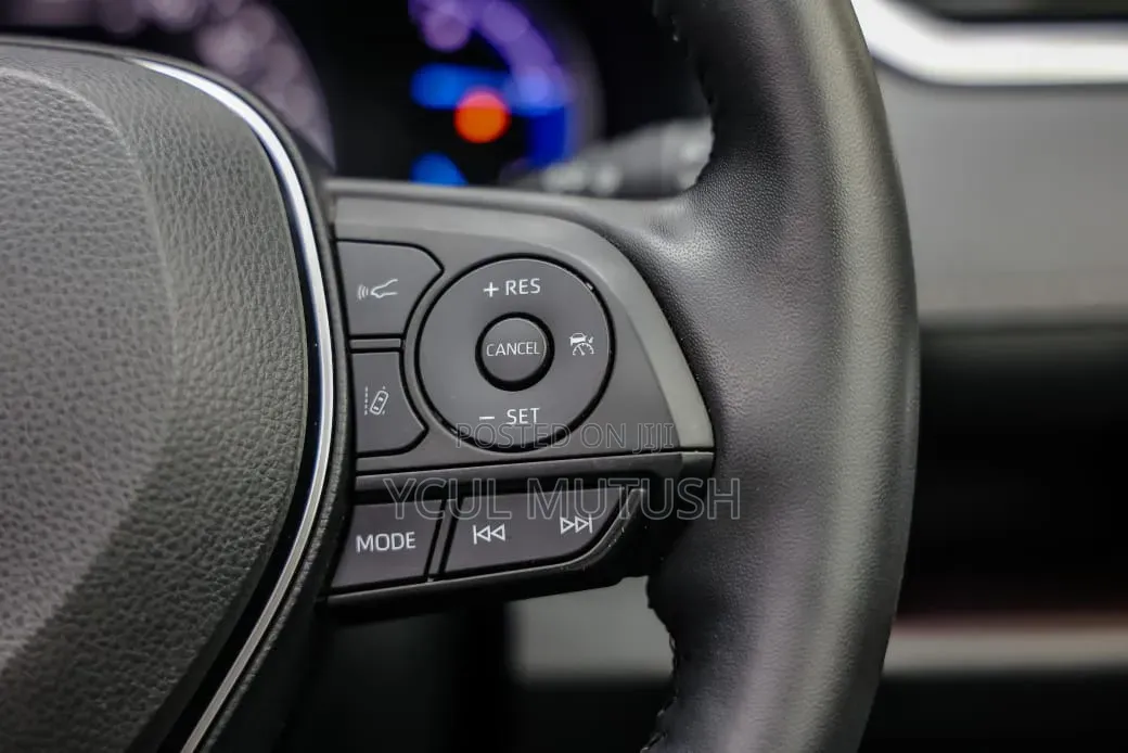 Toyota RAV4 Adventure AWD 2020 White
