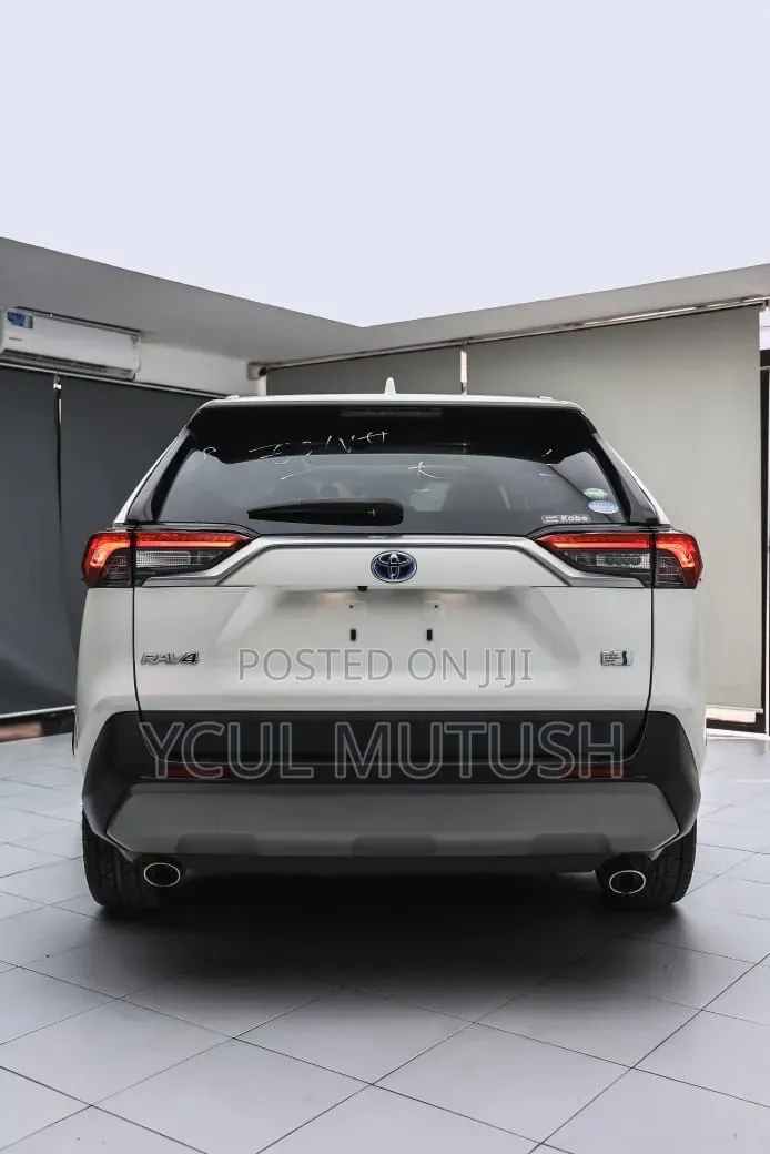 Toyota RAV4 Adventure AWD 2020 White